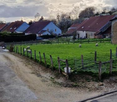 Orbigny-au-Mont Casa | La Campagne d'Orbigny