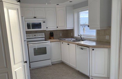 Laval Apartamento | La Campagne en Ville au Bord de L'eau et aux Portes de Montréal !