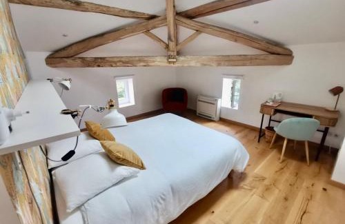 Sauveterre-Saint-Denis Cama Y Desayuno | La Canolière - Chambre d'hôte Noémie