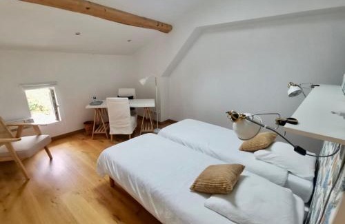Sauveterre-Saint-Denis Cama Y Desayuno | La Canolière - Chambre d'hôtes Augustin