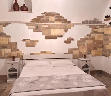 Piazza-Tralia-Pendolo Apartamento | La Cantina di Alba & Tramonto