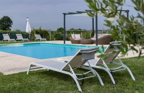 La Morra Apartamento | La Cantinella Country House La Morra: Apartment Dimora dell'Aia