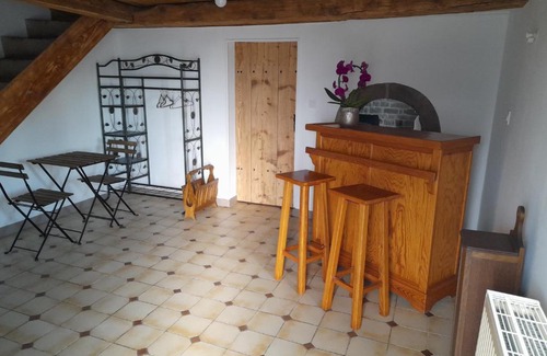 Fougerolles-Saint-Valbert Casa | La cantinière
