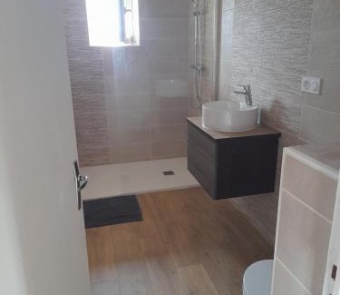 Fougerolles-Saint-Valbert Casa | La cantinière