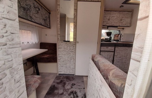 Saint-Gobert Casa | La Caravane Campagnarde (5 people), on private land