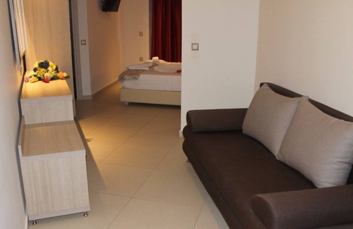 Alikanas Hotel | La Caretta