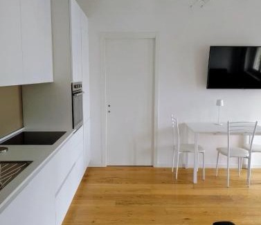 Bosisio Parini Casa | La casa al lago