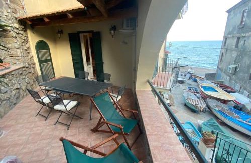 Marina del Cantone Apartamento | La casa al mare