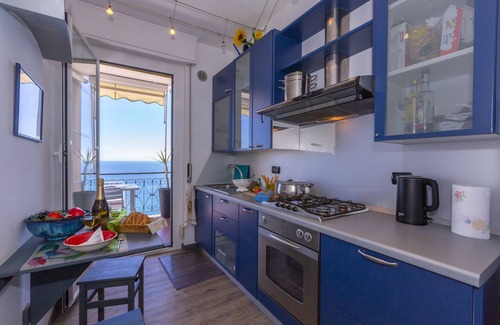 Capo Mimosa-Rollo Apartamento | La Casa Al Sole, Cervo, Italia