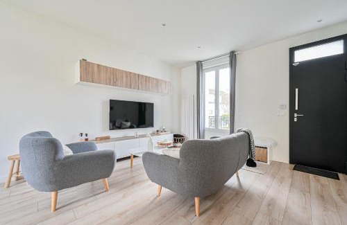 Le Raincy Casa | La Casa Blanca - 6 personnes proche Disney & Paris