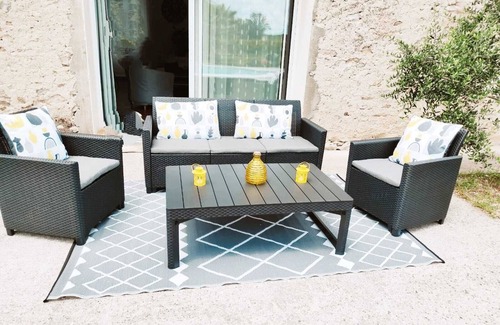Saint-Paul Casa | La Casa Bonheur with heated and private swimming pool