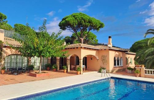 Castell-Platja d'Aro Villa | La Casa Celestial