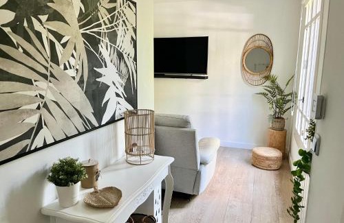 San Sebastián Apartamento | La Casa de la Brujita with AC License ESS02999