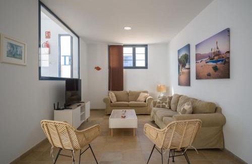 Caleta de Sebo Casa | La Casa de La Graciosa