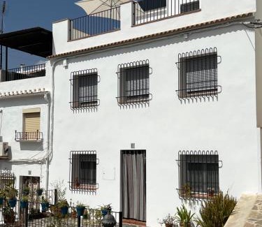 Carcabuey Casa | La Casa de la Luz en la Subbética