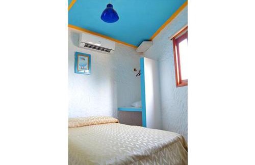 Puerto Villamil Hotel | La Casa de Marita
