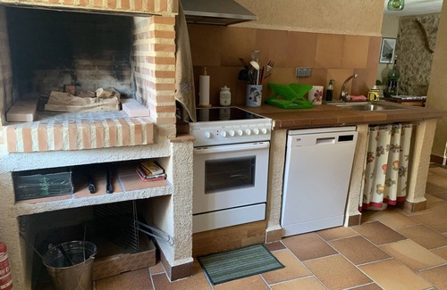 Arahuetes Cabaña | La casa de mis padres totalmente equipada, barbacoa, celebren momentos de relax.