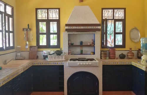 Pisté Casa | La casa de piedra y colores