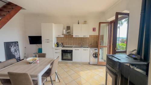 Vezza d'Alba Apartamento | La casa dei Conti - WiFi, aria condizionata e free park