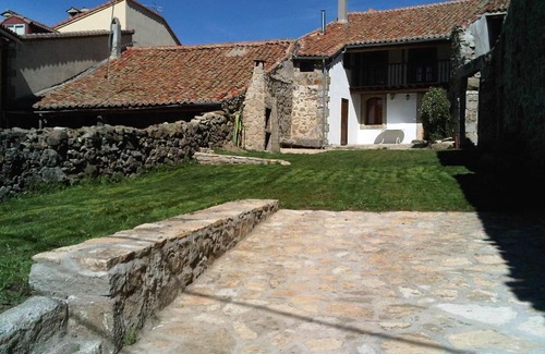 Hoyos del Espino Casa | La Casa del Abuelo
