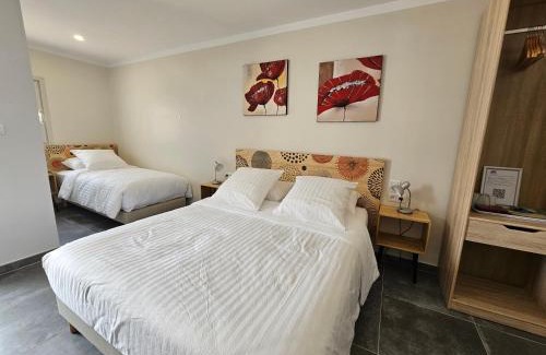 Sigean Cama Y Desayuno | La Casa del Arti - Chambres d'hôtes - B&B - Piscine chauffée