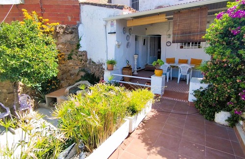 Feria Cabaña | La Casa del Barranco que mira al Pico.