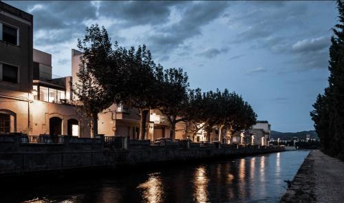 Roquetes Casa | La Casa del Canal