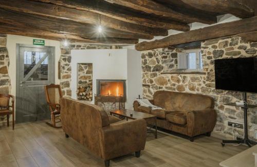 La Pernia Casa | La Casa Del Diezmo De La Montaña