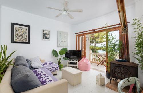 Alcanada Chalet De Esquí | La Casa del Far