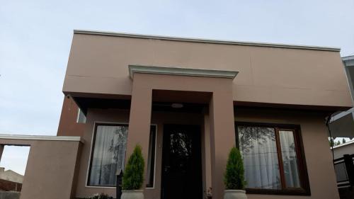 San Julián Casa | La Casa del Lago