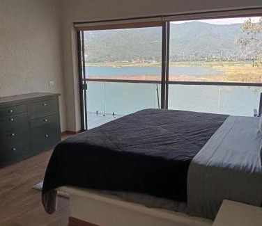 El Santuario Casa | La Casa del Lago