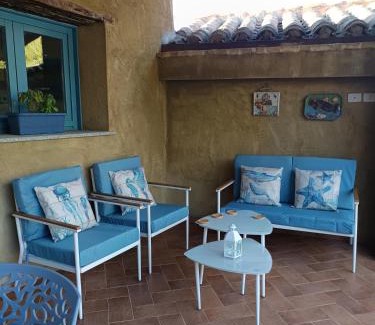 Teulada Casa | La casa del mandorlo