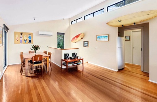 Lorne Apartamento | La Casa del Mar beach house with Lorne bay views