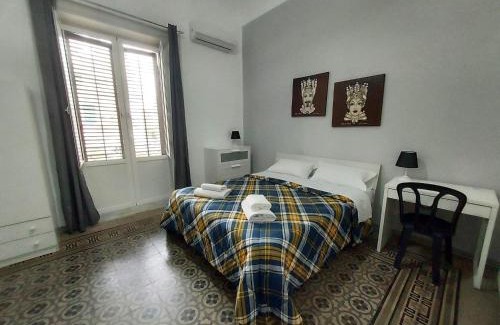 Monte di Pieta Cama Y Desayuno | La Casa del Moro - All' Operà