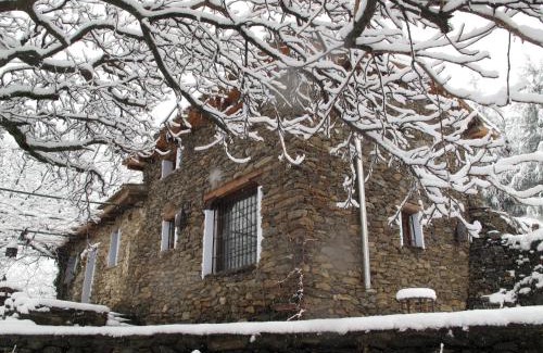 Guejar Sierra Chalet De Esquí | La Casa del Nogal