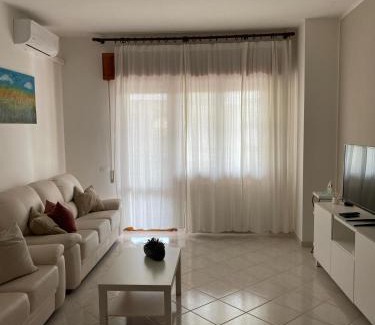 Zona XXXIII Acilia Sud Apartamento | La Casa di Carlotta e Camilla