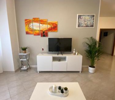 Zona XXXIII Acilia Sud Apartamento | La Casa di Carlotta e Camilla