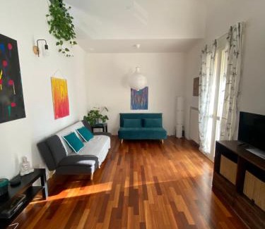 Province of Bologna Apartamento | La Casa di Giulia, spazioso loft su due livelli a 10 minuti di macchina dal centro