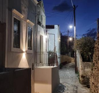 Symi Casa | LA CASA DI MARCONI
