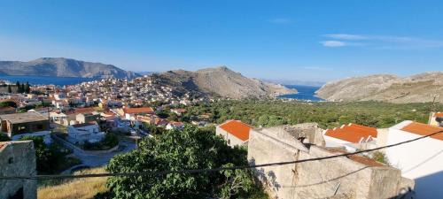Symi Casa | LA CASA DI MARCONI