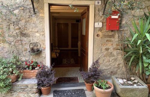 Montemarcello Casa | La Casa di Mezzo - The Middle House