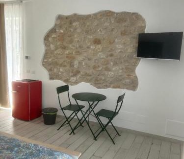 Formia Casa | LA CASA DI PIETRA