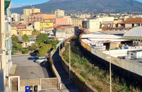 Torre Annunziata Casa | La Casa di Poppea-View of Vesuvius