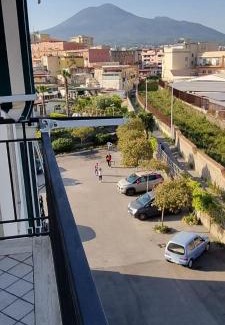 Torre Annunziata Casa | La Casa di Poppea-View of Vesuvius