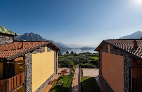 Solto Collina Apartamento | La Casa di Sarah in Solto Collina
