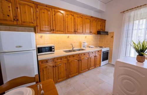 Alepou Apartamento | La Casa Di Volpe - cozy, comfortable apartment in Alepou village