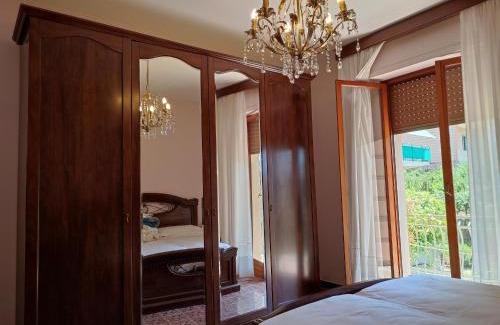 Recco Apartamento | La casa di Yuri - Free Private Parking & Air Conditioning
