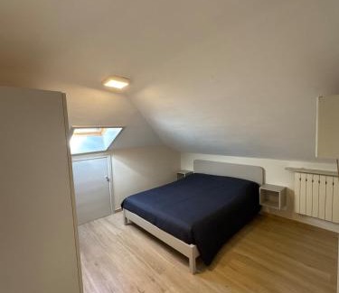 Madonna dell'Olmo Apartamento | La casa i due cedri