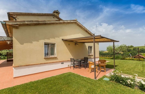 Orciano di Pesaro Apartamento | La Casa en Campagna, 4 apartamentos con piscina en Orciano, a 20 minutos del mar - app. al almacén