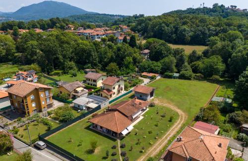 Leggiuno Apartamento | La Casa In Campagna 800m from lake - Happy Rentals